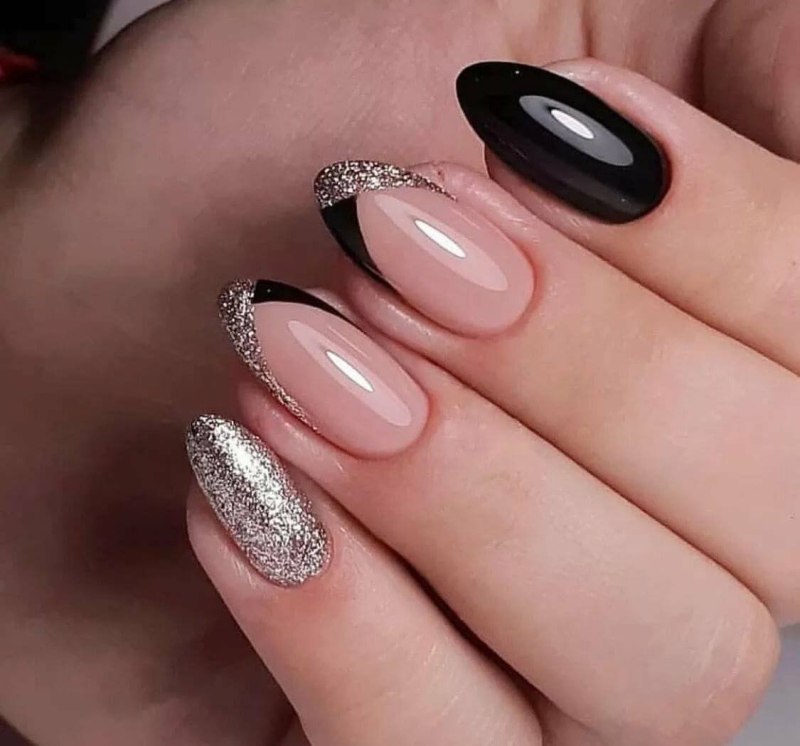 Форма ногтей миндаль