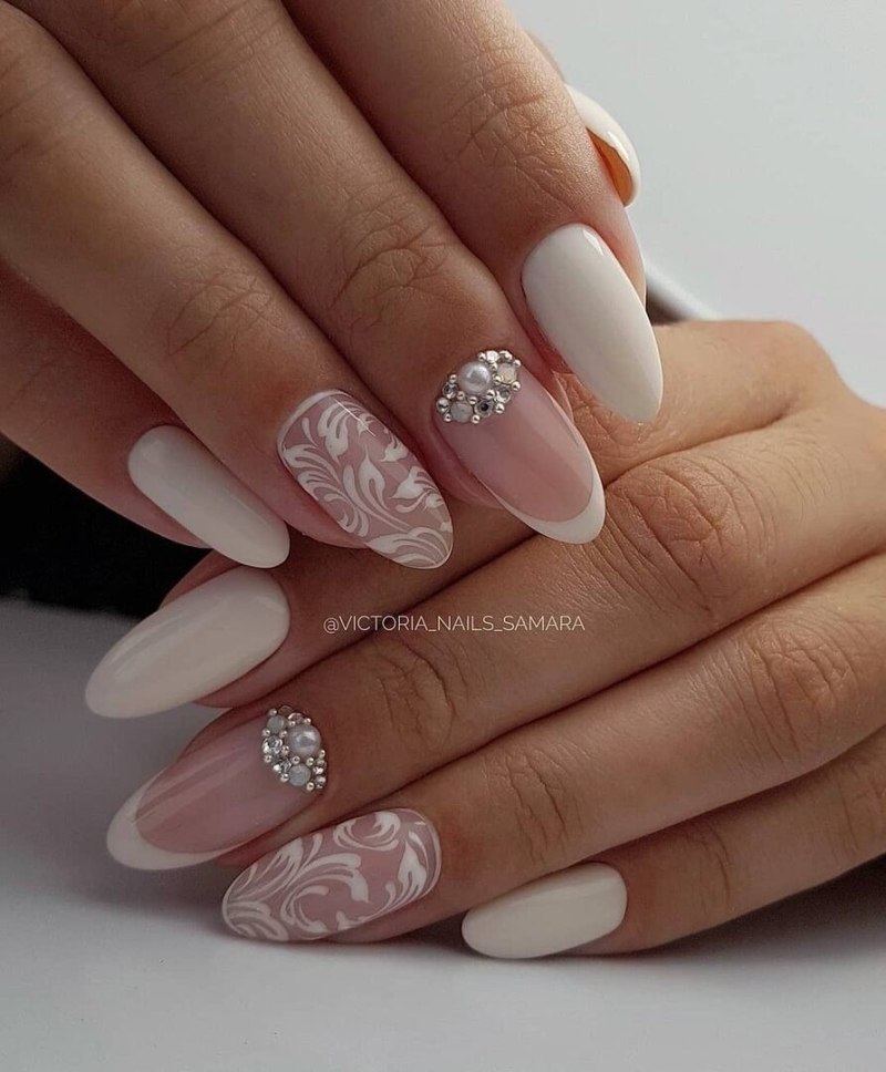 Свадебный маникюр для невесты 2022 миндаль