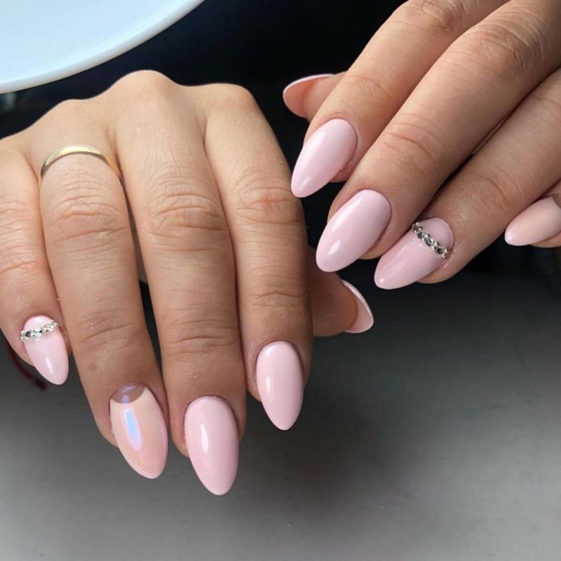 Интересный френч на миндальную форму