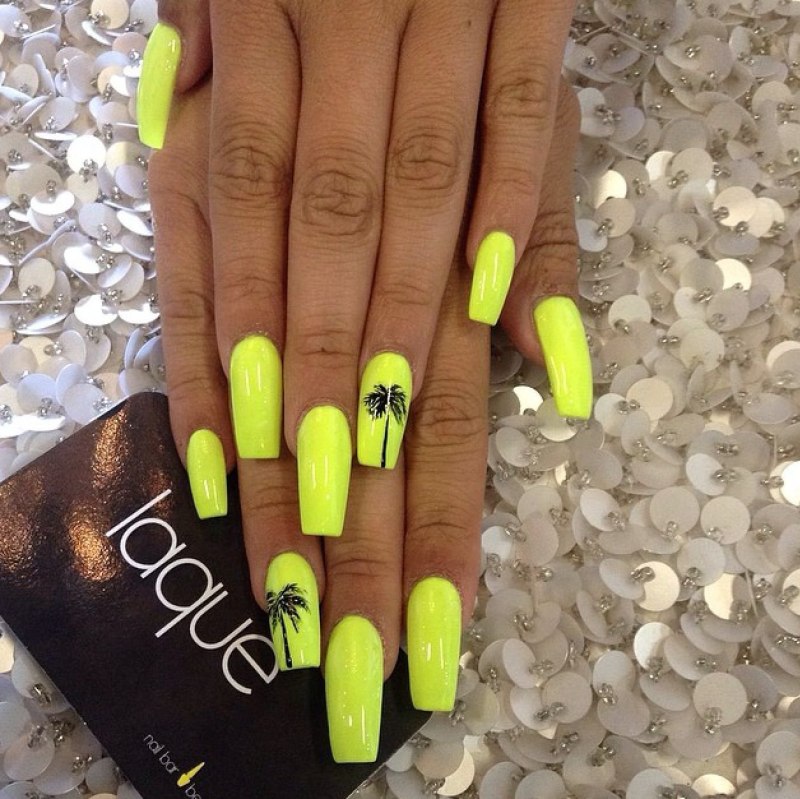 Яркие ногти