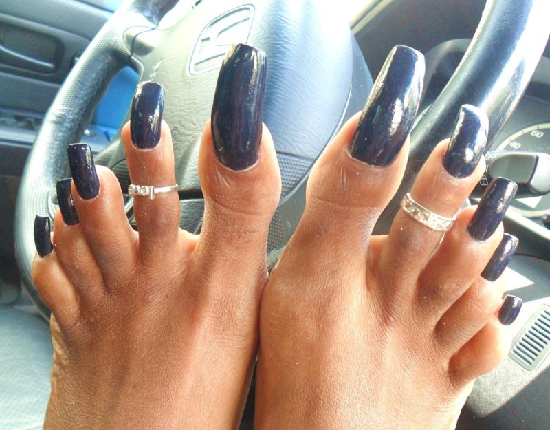 Педикюр длинные ногти