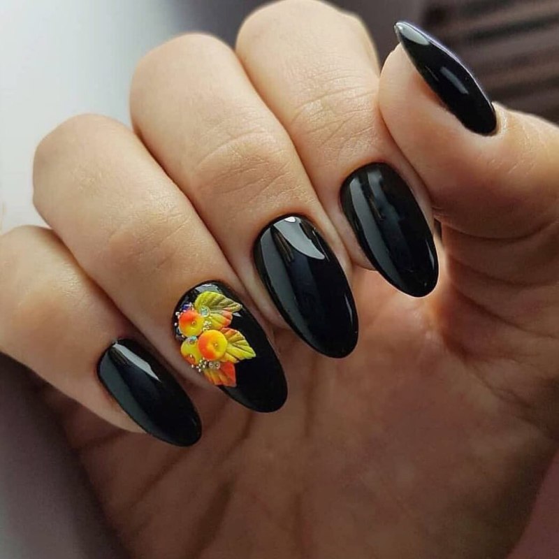 Темные осенние ногти