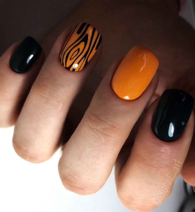 Черно красный маникюр на короткие ногти