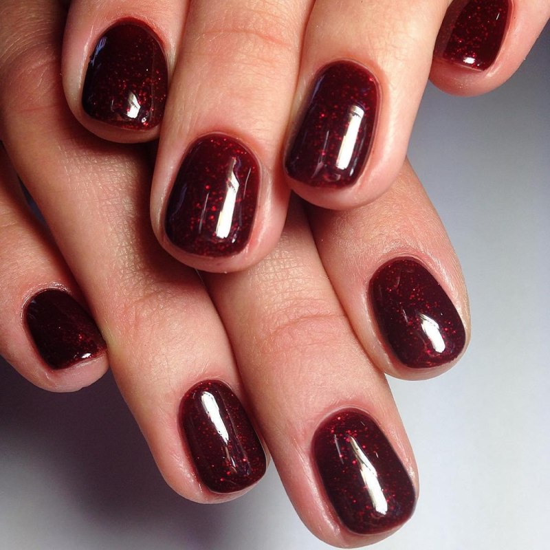 Маникюр бордо марсала бургунди
