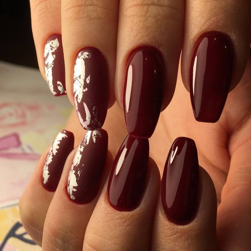 Маникюр 2021 бордо бургунди