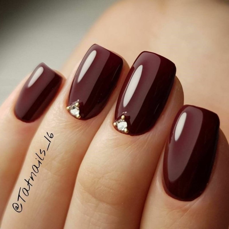 Маникюр 2021 бордо бургунди