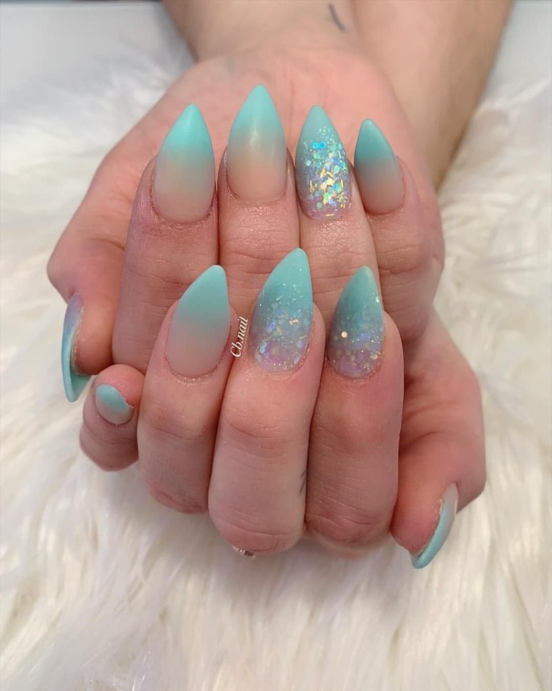 Градиент на ногтях