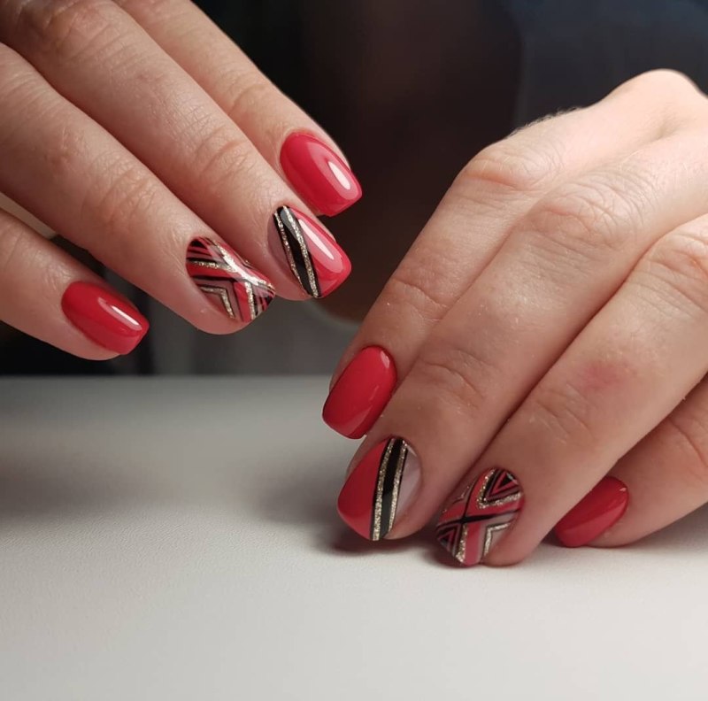Идеи красного маникюра