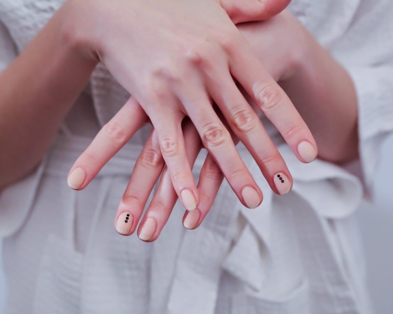 Терапевтический маникюр