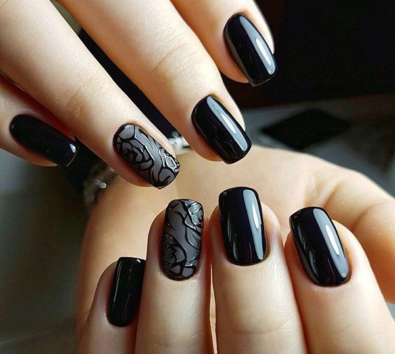 Черные ногти