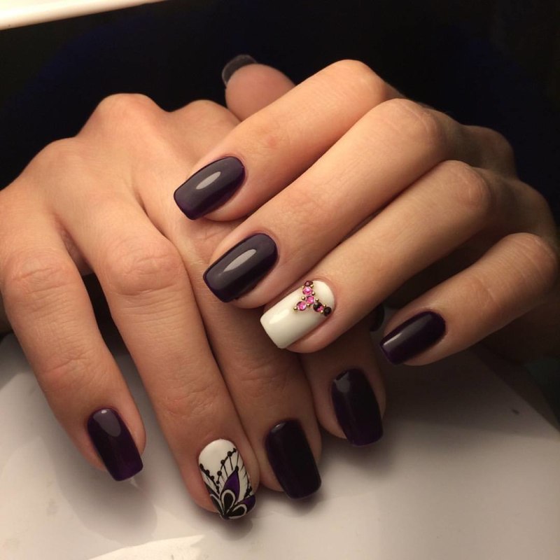 Маникюр в коричневых тонах