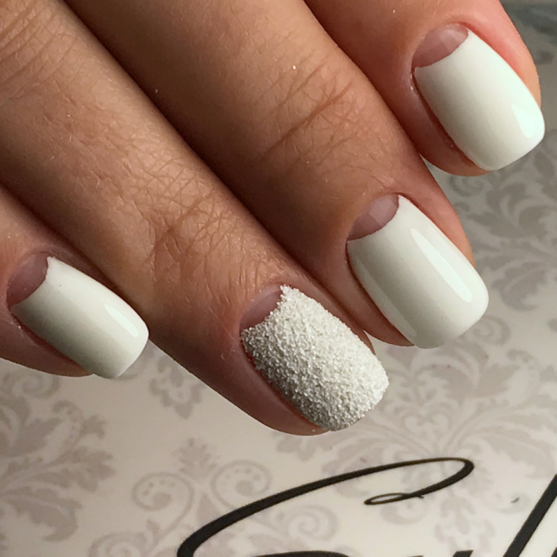 Белый френч с белой основой