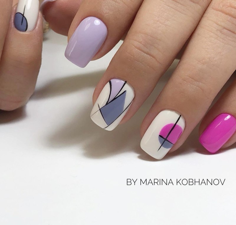 Красивый стильный летний маникюр