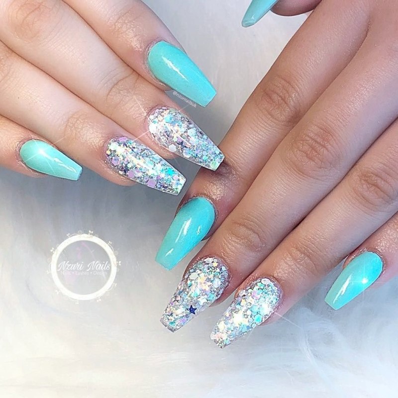 Ногти бирюза с золотом