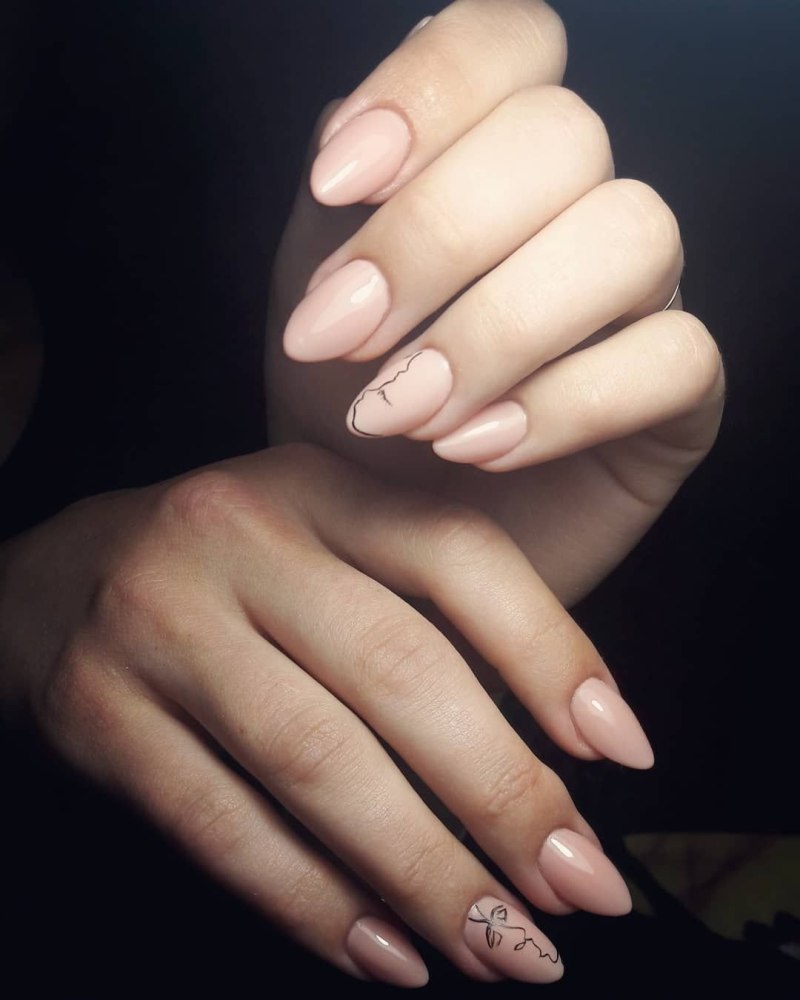 Маникюр наращивание