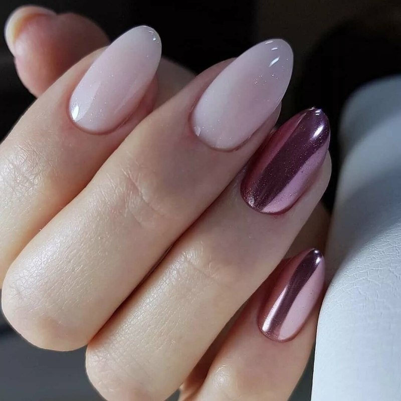 Маникюр зеленый Кошкин глаз