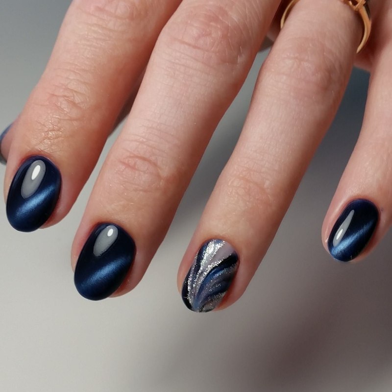 Маникюр кошачий глаз