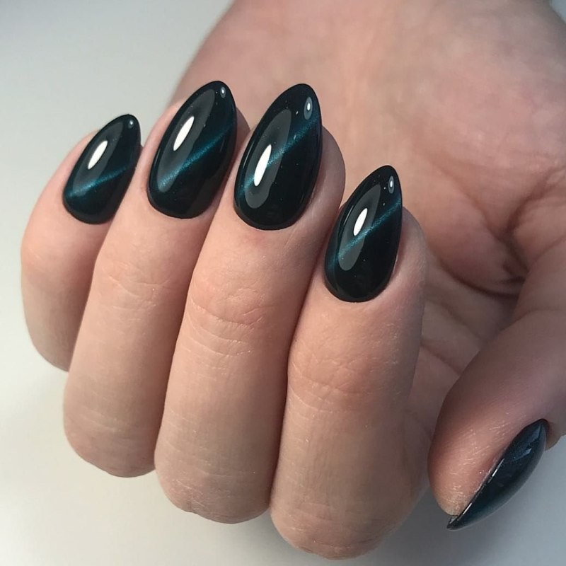 Гель лак Кошкин глаз