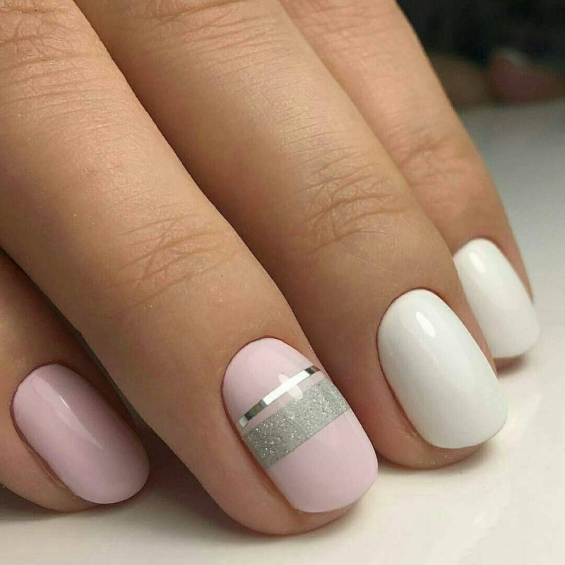 Маникюр с полосками