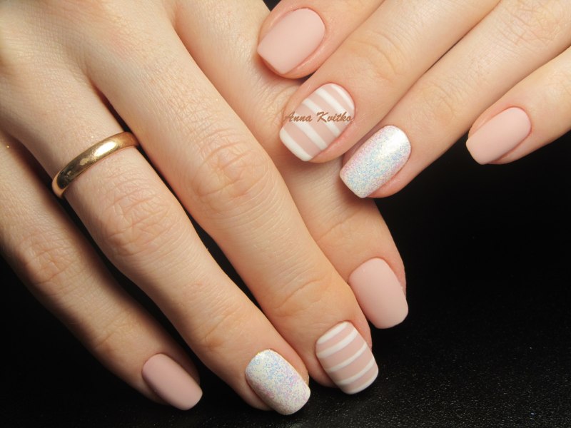 Нежный маникюр