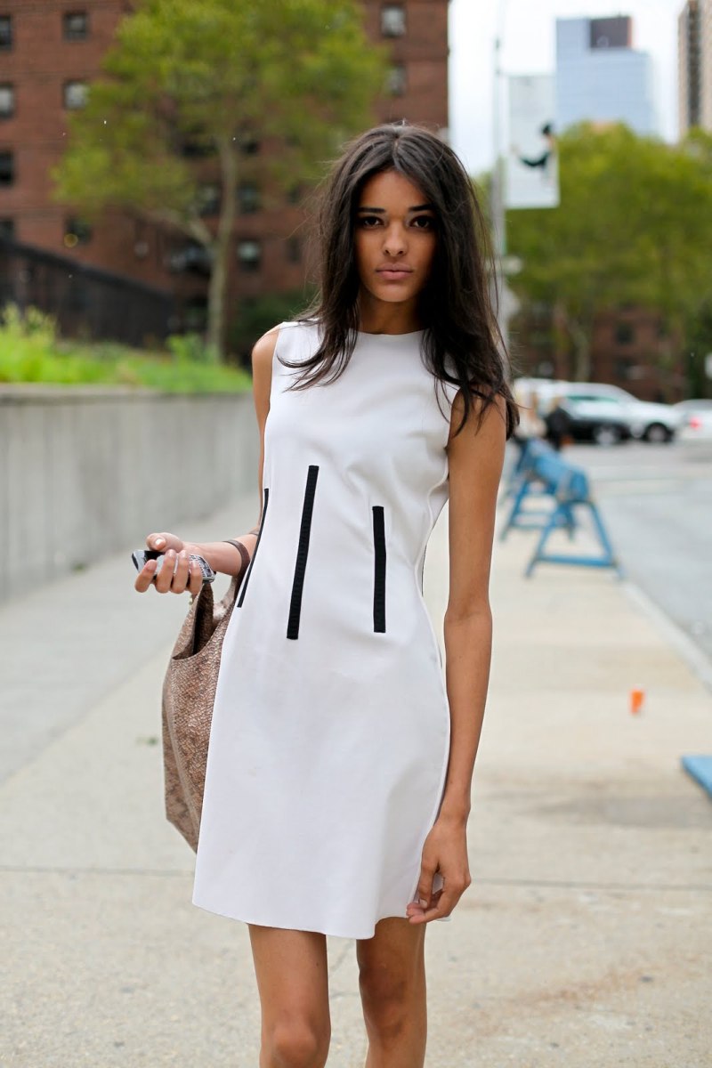 Желтое летнее платье