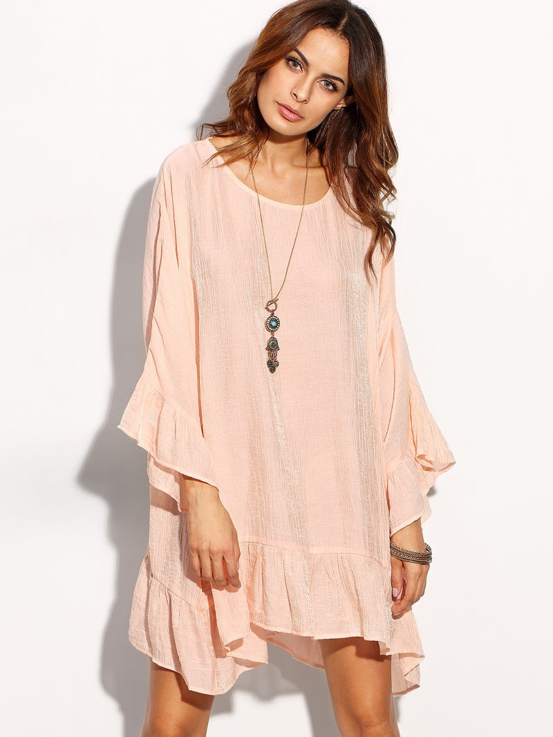 Летнее платье с коротким рукавом свободного кроя