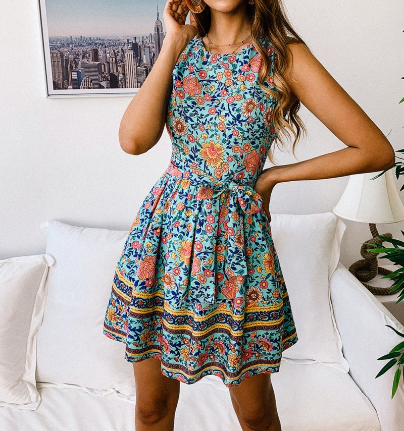 Платье свободного кроя