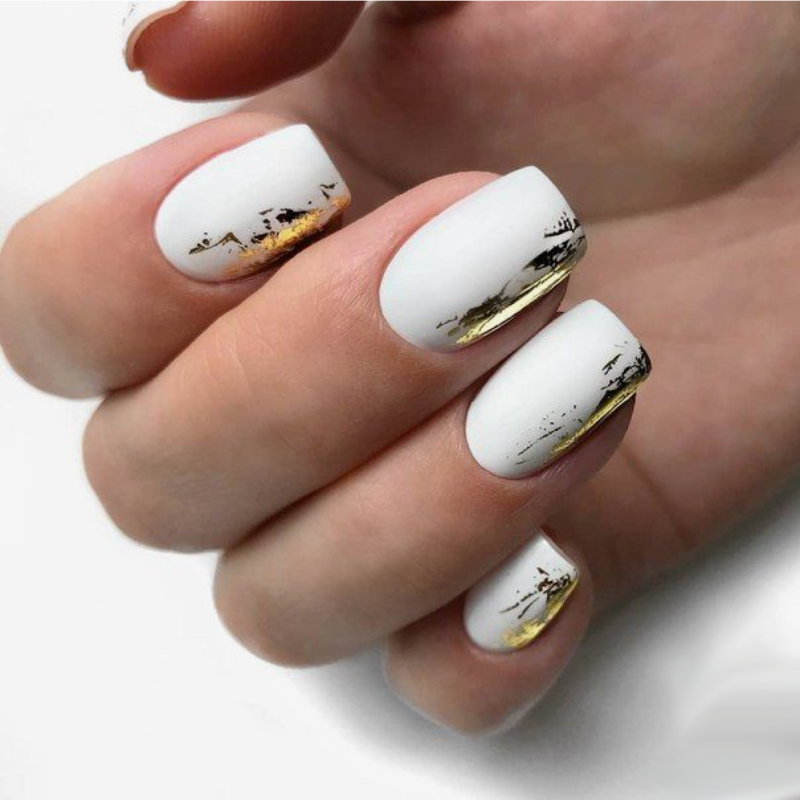 Маникюр с золотом и серебром