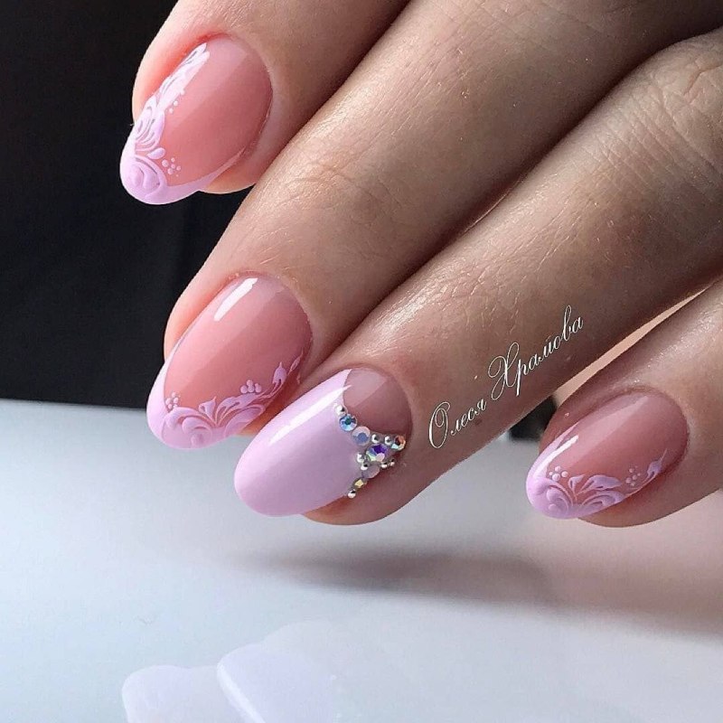 Френч Нэилс