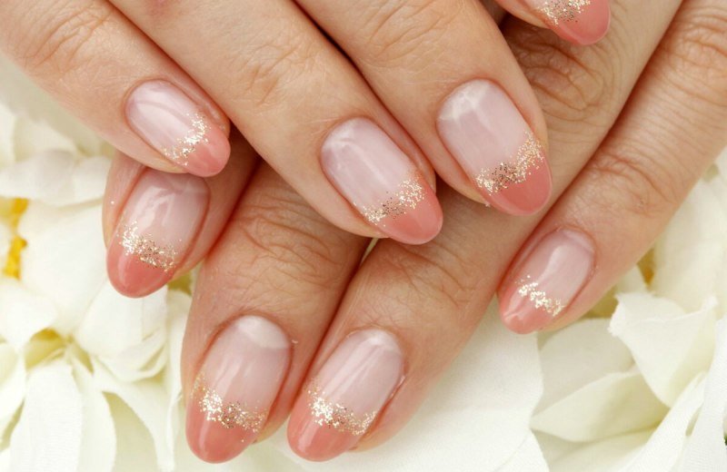 Французский маникюр миндаль миндалевидные