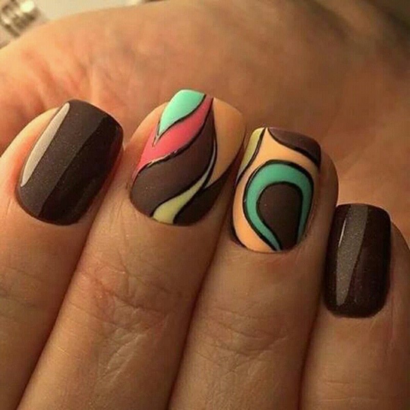 Стильный маникюр