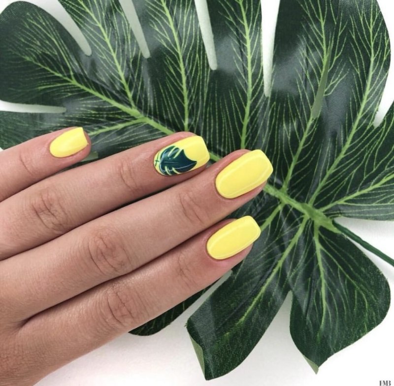 Маникюр в стиле Бетти Купер