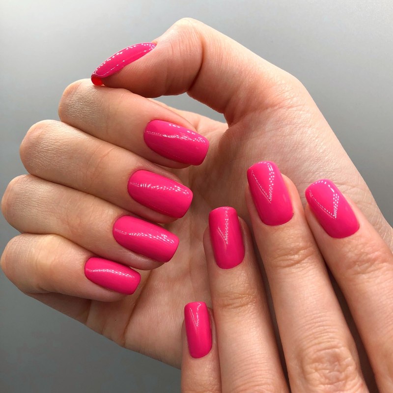 Маникюр градиент фуксия