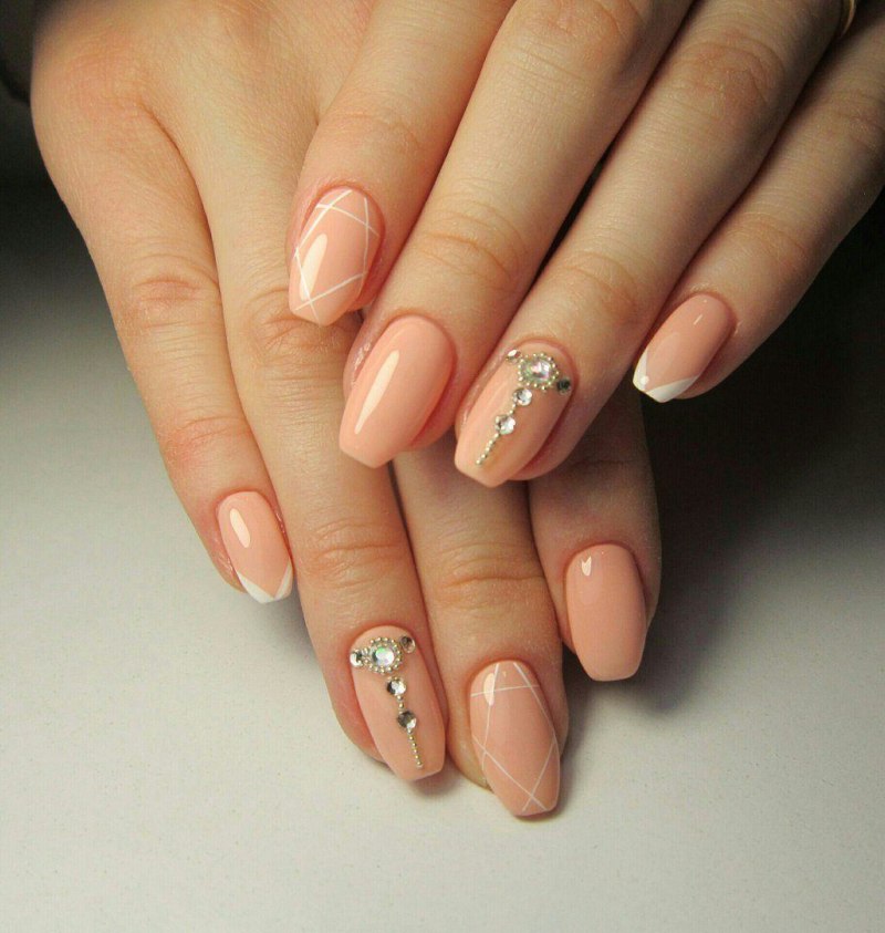 Нюдовый маникюр шеллак