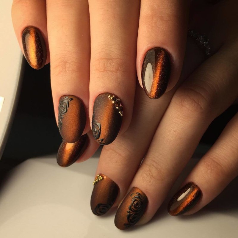 Оранжевый осенний маникюр