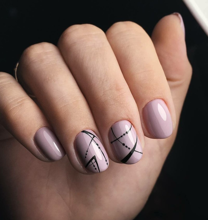 Геометрия на коротких ногтях