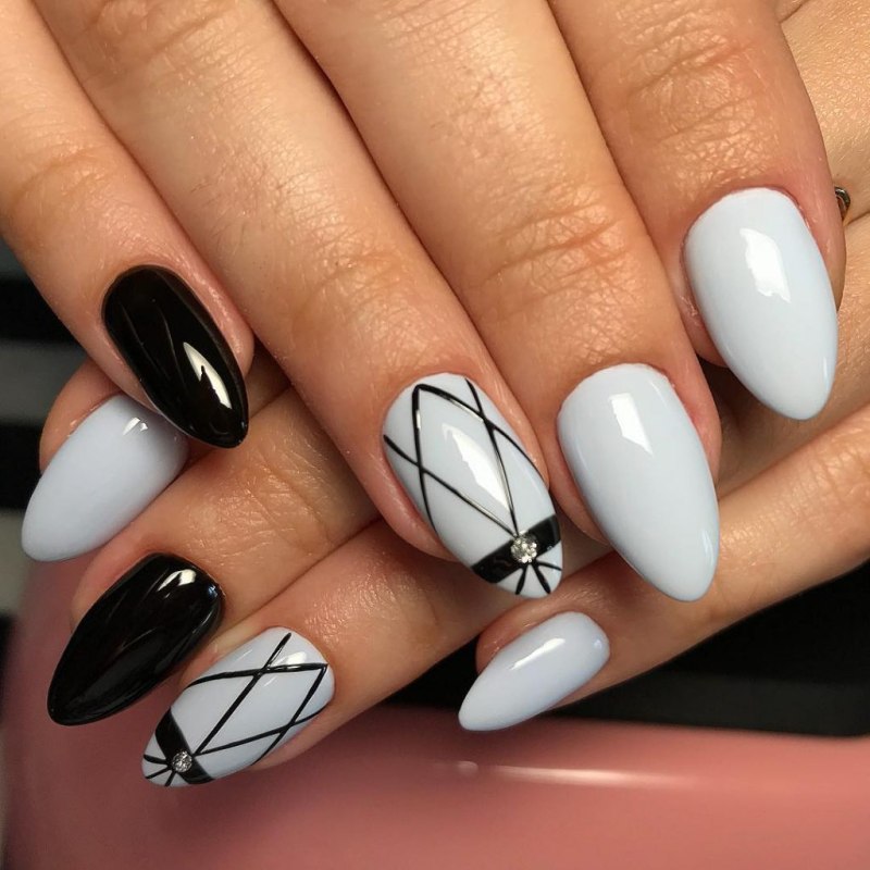 Геометрический маникюр