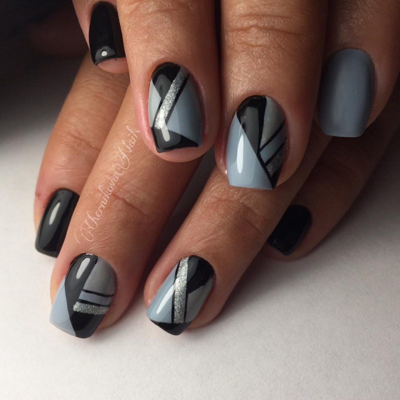 Геометрический маникюр