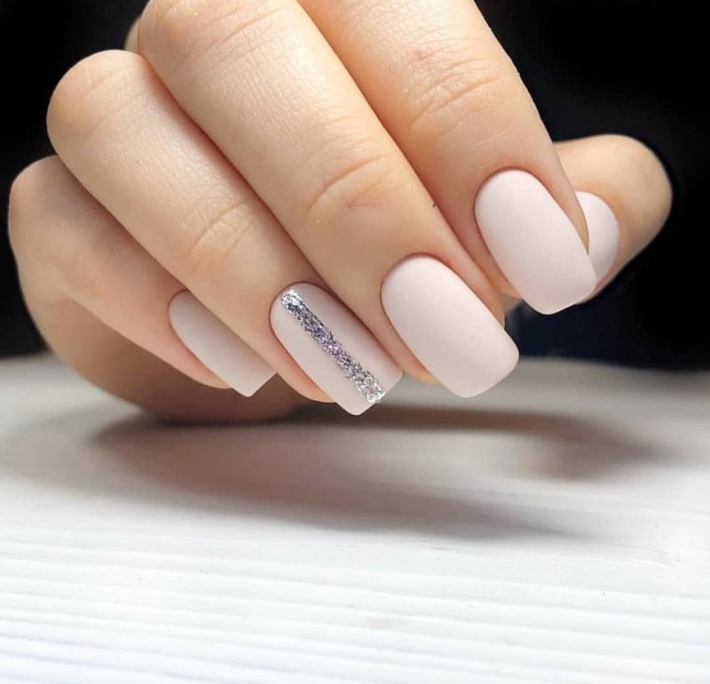 Нейтральный маникюр