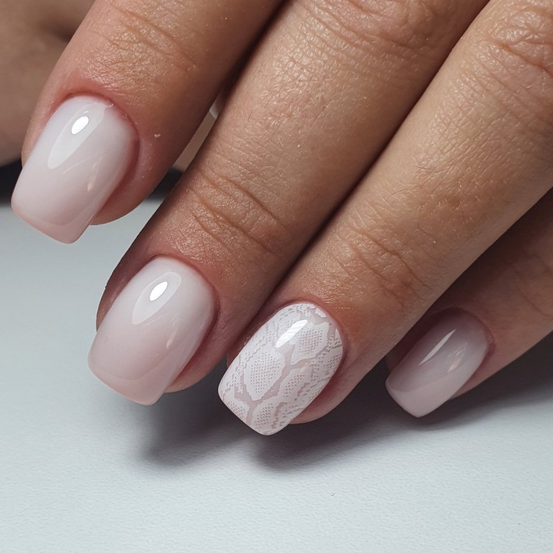 Нейтральный маникюр