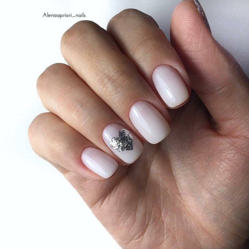 Маникюр со звездочками