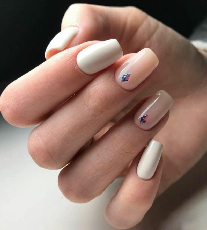 Таня Ченцова маникюр