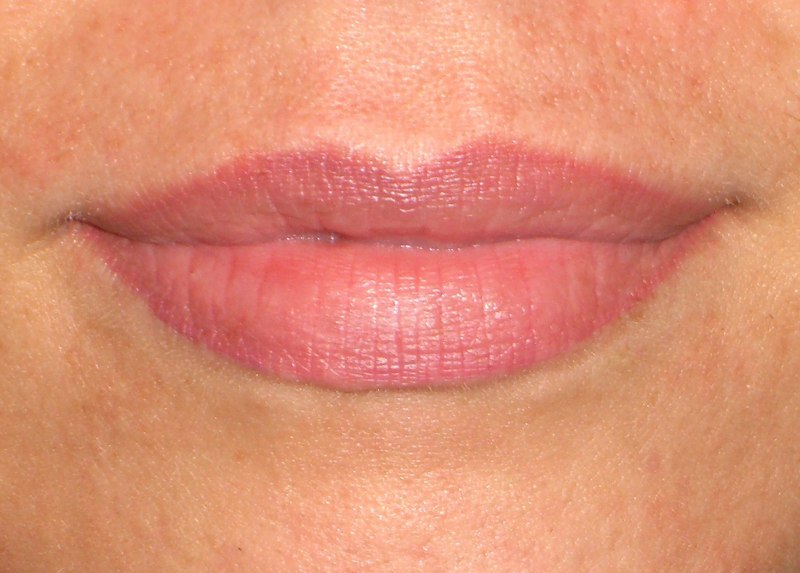 Перманент губ карамель