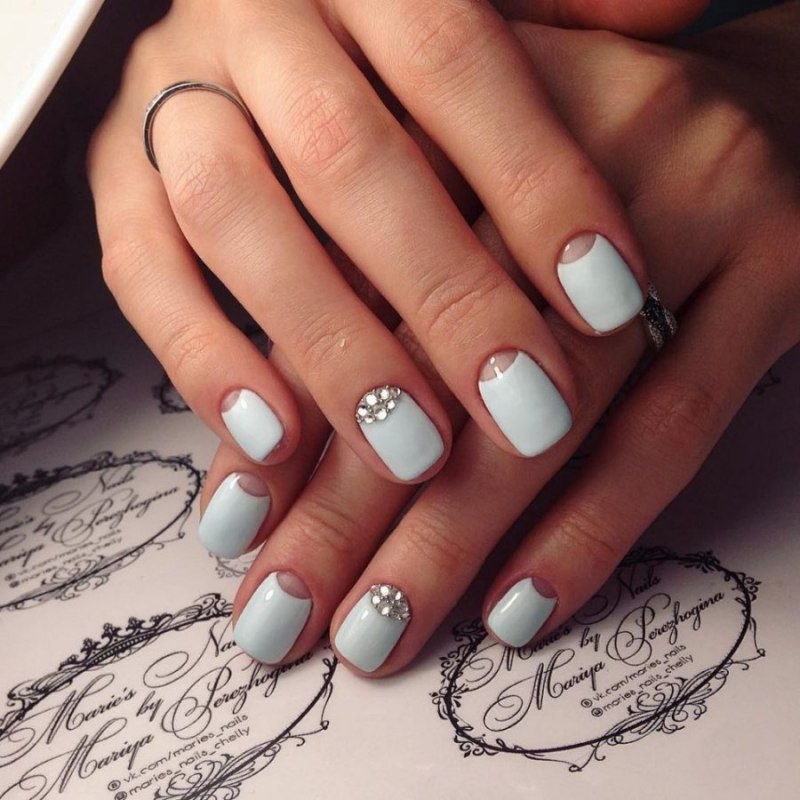 Маникюр на квадратные ногти молодежные