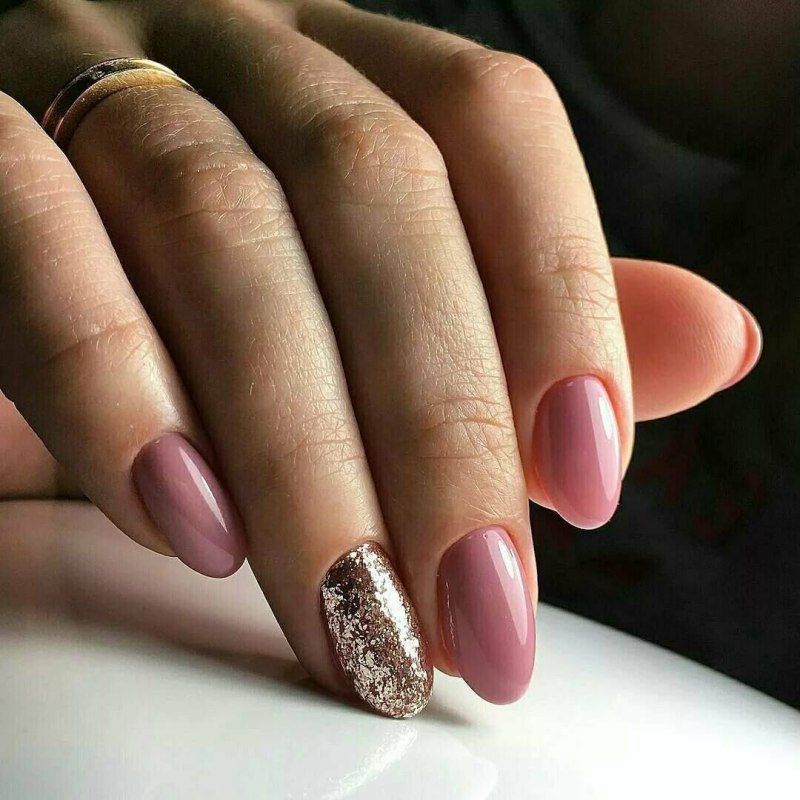 Грязнорощовый маникюр