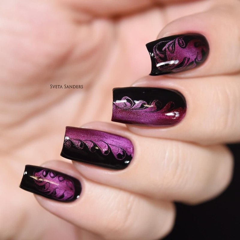 Ногти фиолетовые с черным