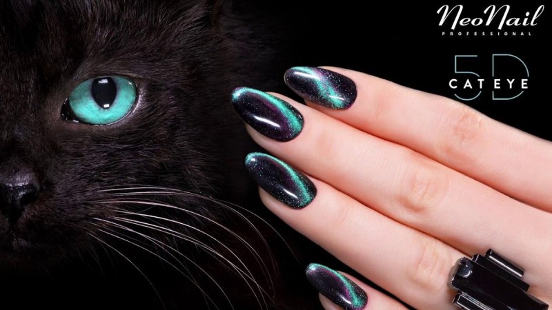 Маникюр кошачий глаз