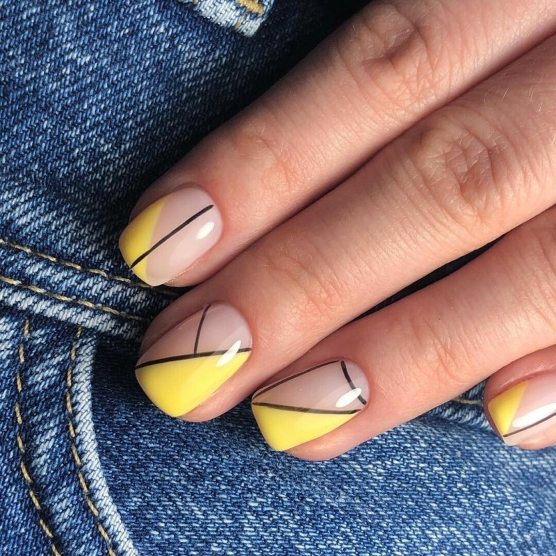 Жёлтый маникюр на короткие ногти