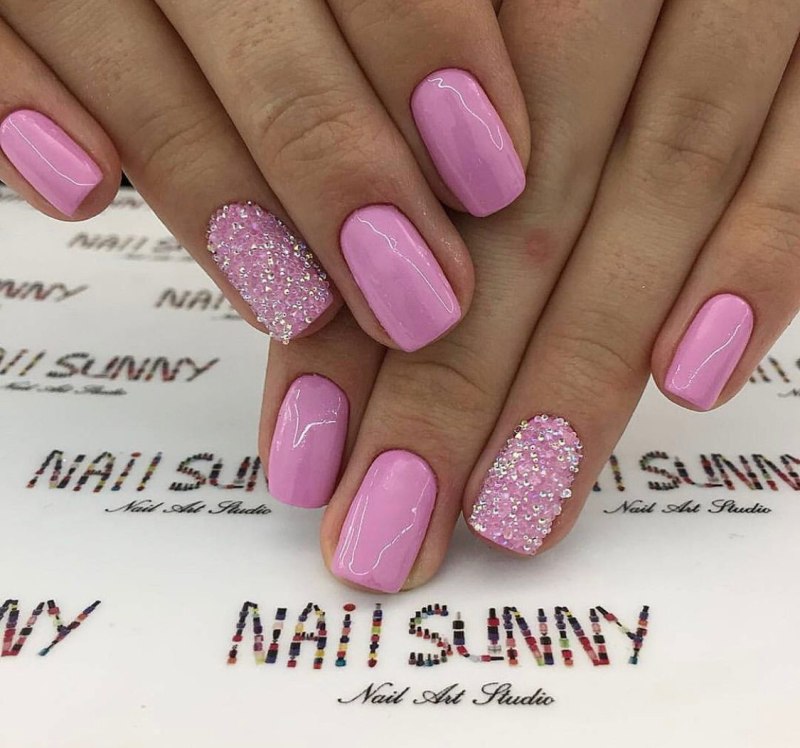 Маникюр с волнами