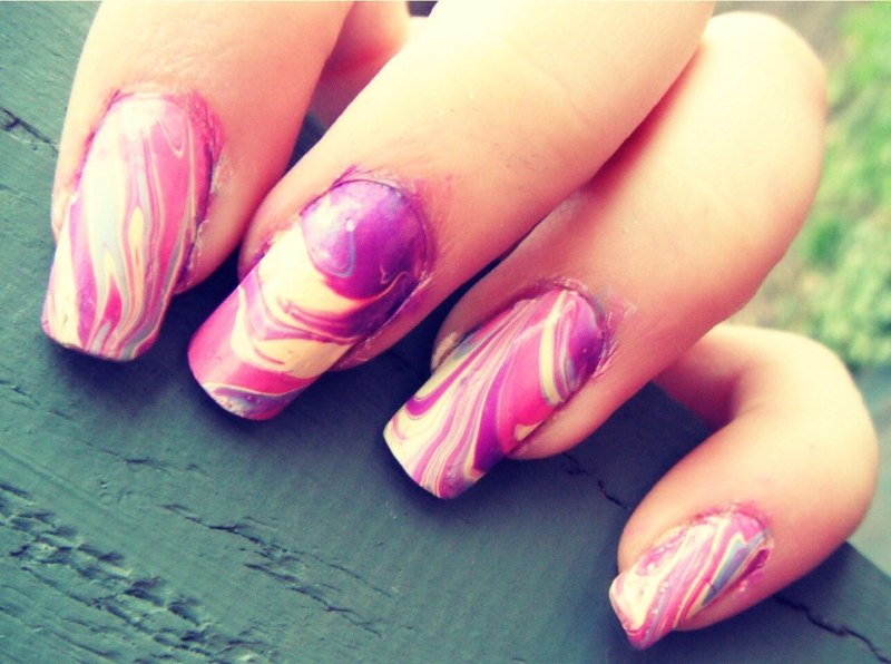 Ногти с разводами